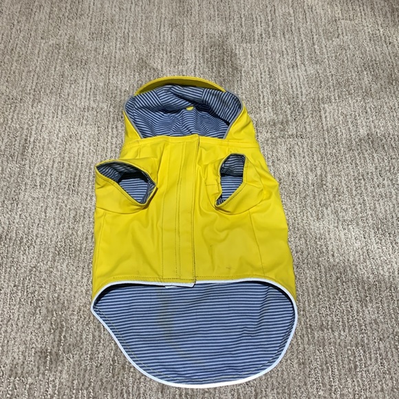 Canada Pooch rain jacket - Picture 3 of 4